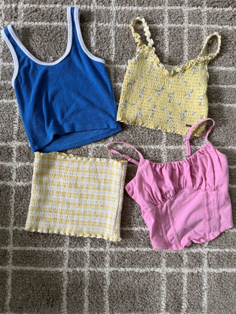 4 Pack Hollister Tops